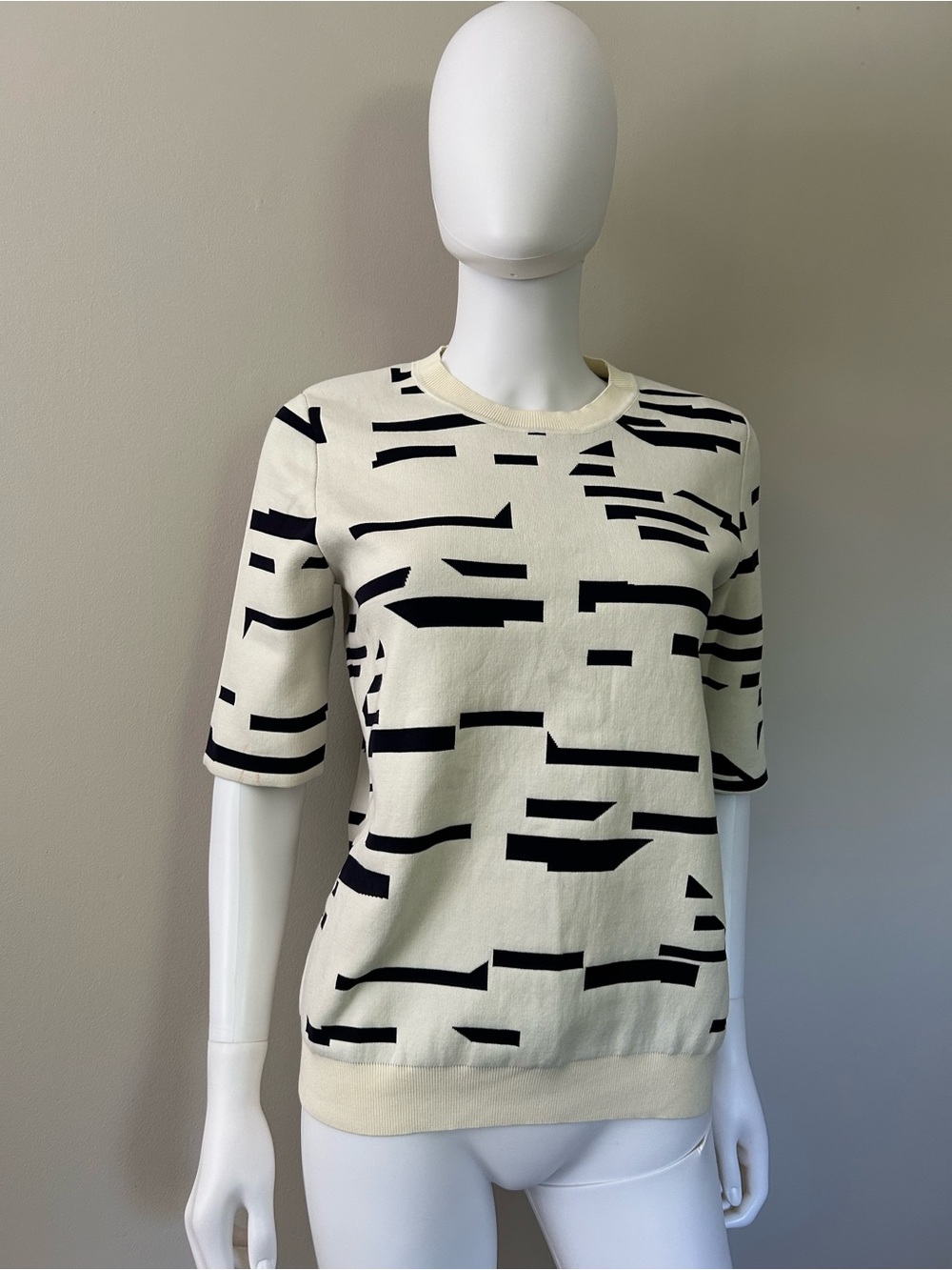 Jil Sander Italy Abstract Geometric Knit Top Ivory Black Short Sleeve IT 38